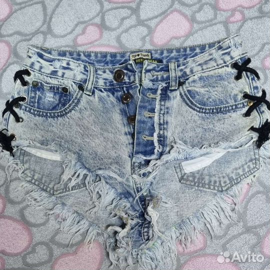 Джинсовые шорты