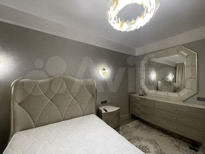 2-к. квартира, 80 м², 20/28 эт.