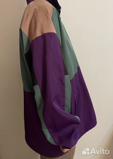 Куртка-ветровка в стиле 90х