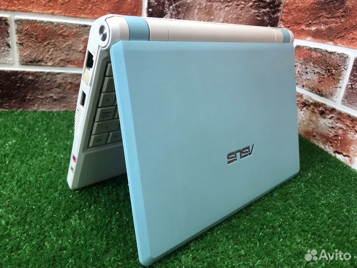 Z.8846 Нетбук Asus Eee PC Celeron 900mhz