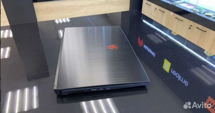 Игровой ноутбу i5-10500H/DDR4-8/SSD-256/RTX3050