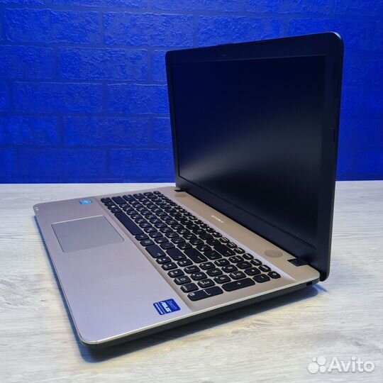 Ноутбук Asus Vivobook D541N