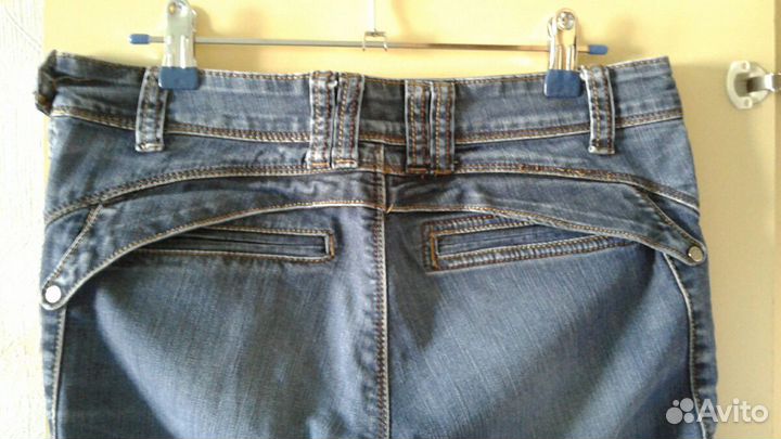 Джинсы
