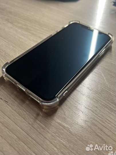 iPhone X, 64 ГБ