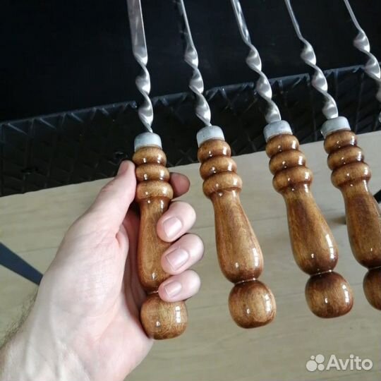 Шампур с деревянной ручкой новый (шампура) 40-55см