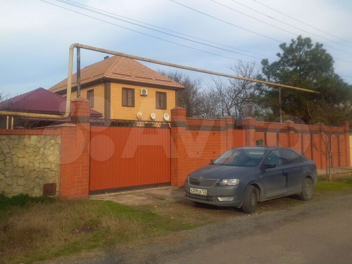 Дом 256 м² на участке 14 сот.