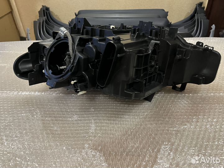 Передняя правая оптика BMW F30 дорестайлинг