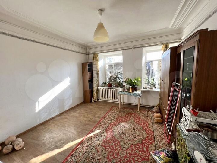 Комната 19 м² в 1-к., 1/2 эт.