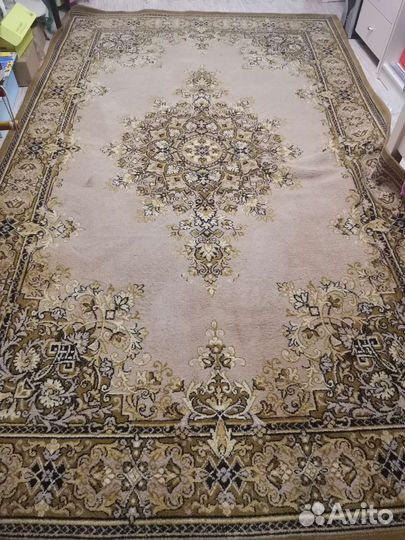 Ковер бу шерстяной