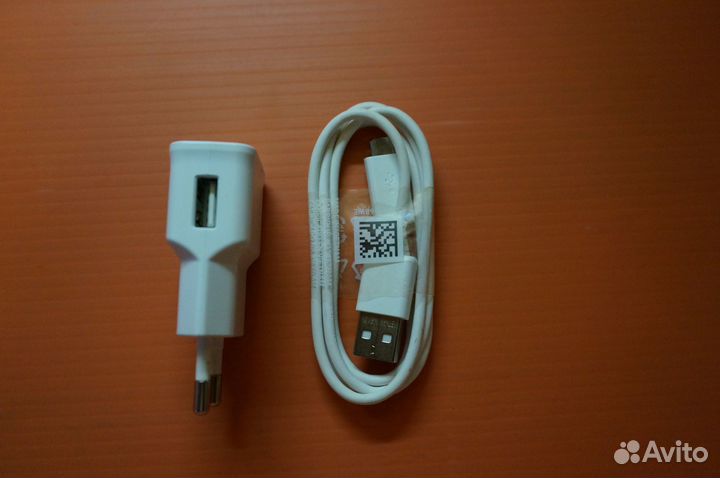Сетевое зарядное устройство Samsung
