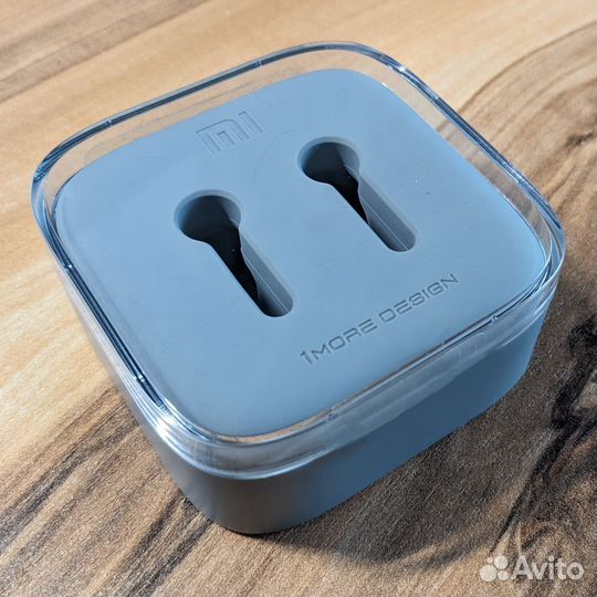 Футляр для хранения наушников