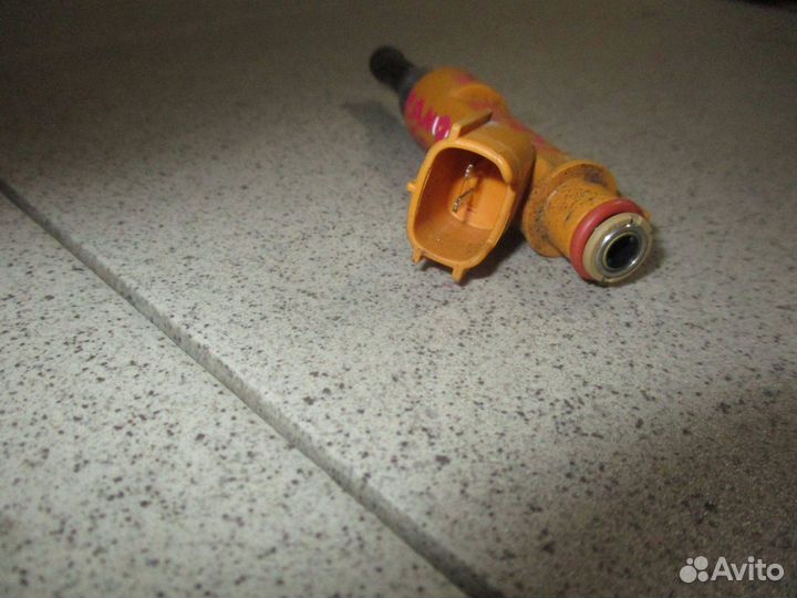 Форсунка инжекторная Toyota Camry 50