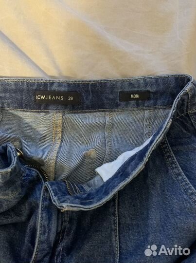 Образ (куртка+джинсы moms+шапка+полосатая рубашка)