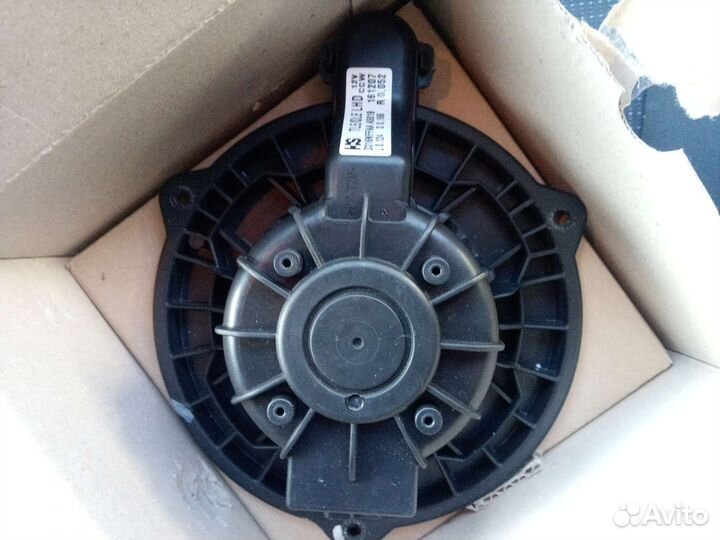 Моторчик печки Kia sportage 4