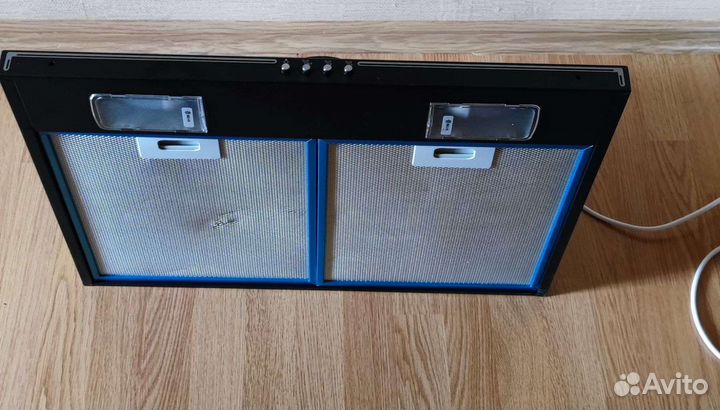 Вытяжка Electrolux efc 226B
