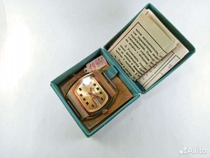 Часы Ракета 