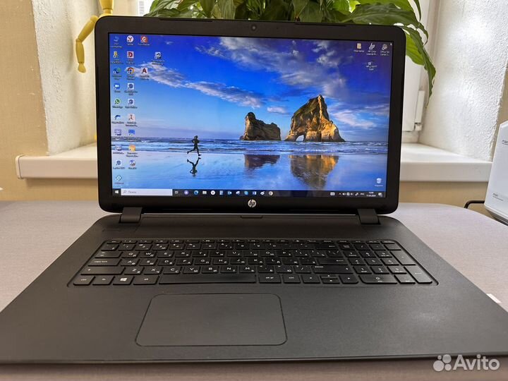 Ноутбук HP 17 дюймов