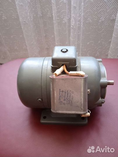 Электродвигатель универсальный