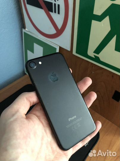 iPhone 7, 32 ГБ