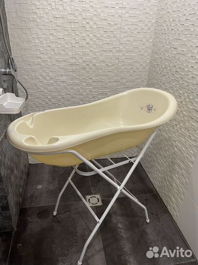 Детская ванночка с подставкой