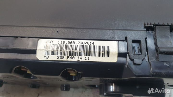 Приборная панель на на Mercedes W208 CLK