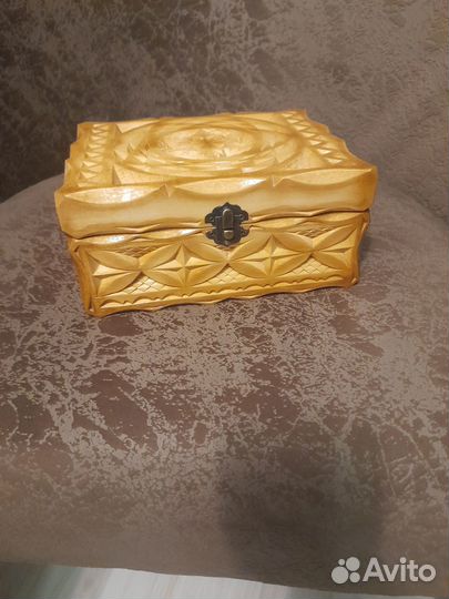 Продам шкатулку
