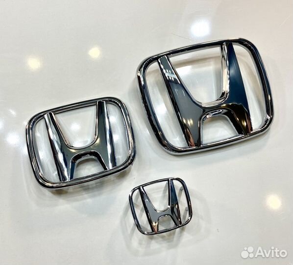 Комплект эмблем Honda Civic 4D - Accord