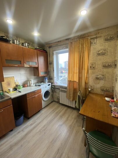 2-к. квартира, 42 м², 1/5 эт.