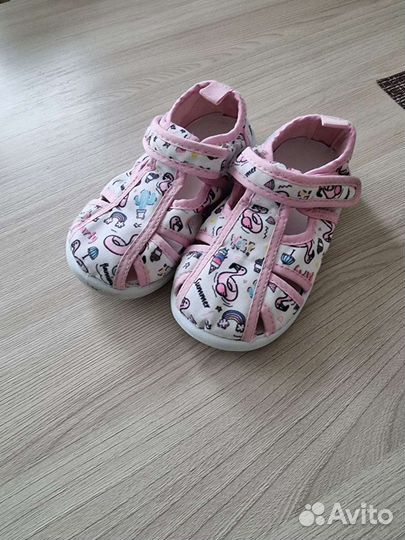 Сандали totto