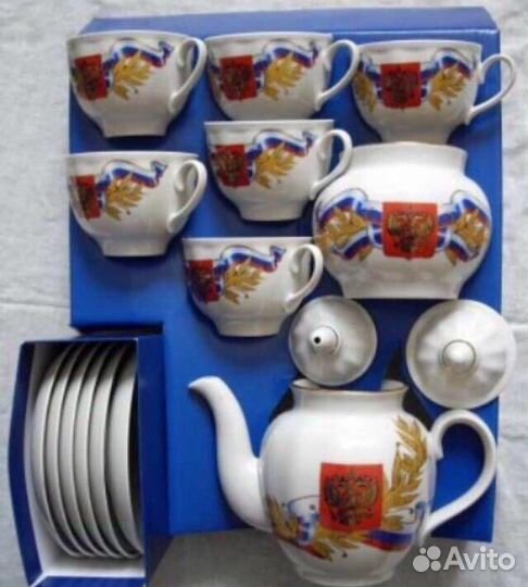 Чайный сервиз с символикой России