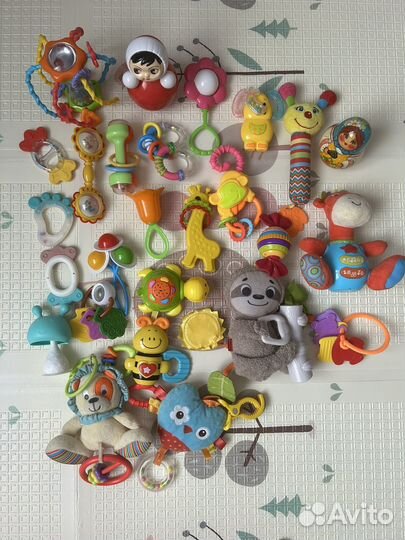 Игрушки для малышей погремушки