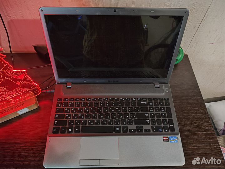 Ноутбук Samsung