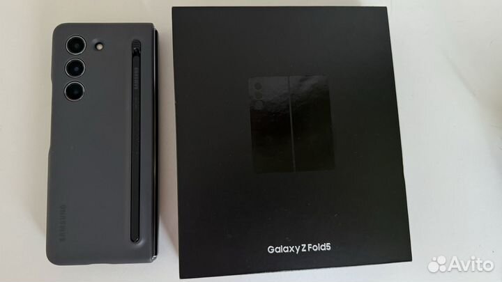 Samsung Galaxy Z Fold5, 12/256 ГБ