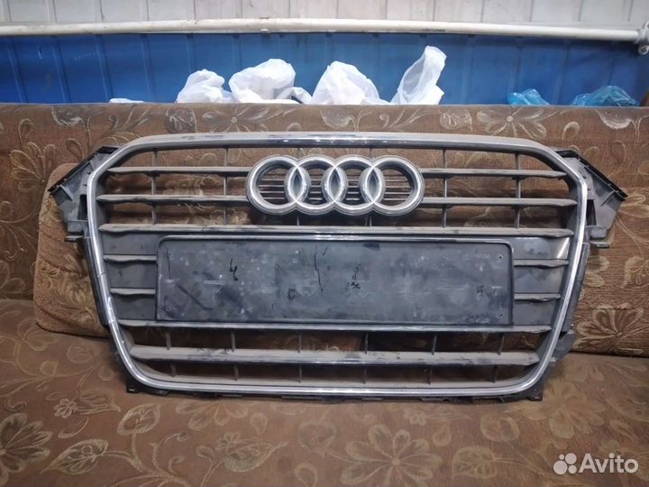 Решетка радиатора аудиА4 В8 рестайлинг