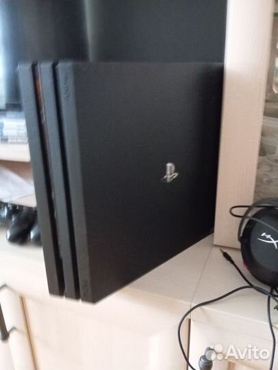 Sony PS4 pro 1tb
