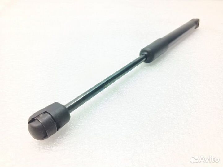 Амортизатор капота Audi A6 C7 1.8 CYG 2018