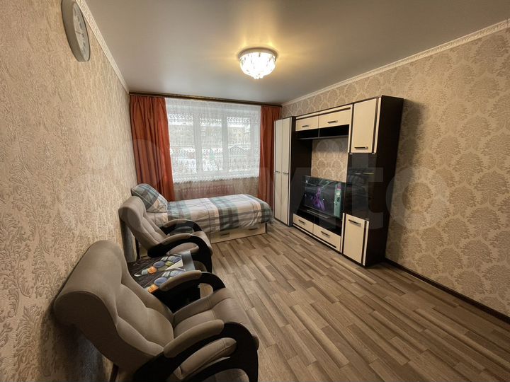 2-к. квартира, 50 м², 1/5 эт.