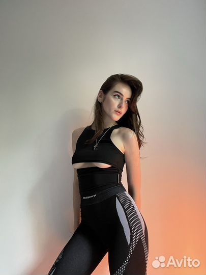 Irnby топ с разрезом под грудью