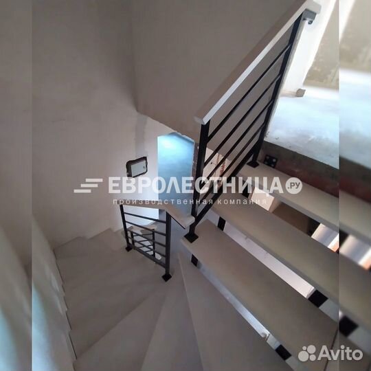 Лестница металлическая в дом