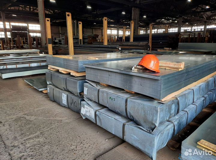 Лист горячекатаный с ромбическим рифл. 8х1500х6000