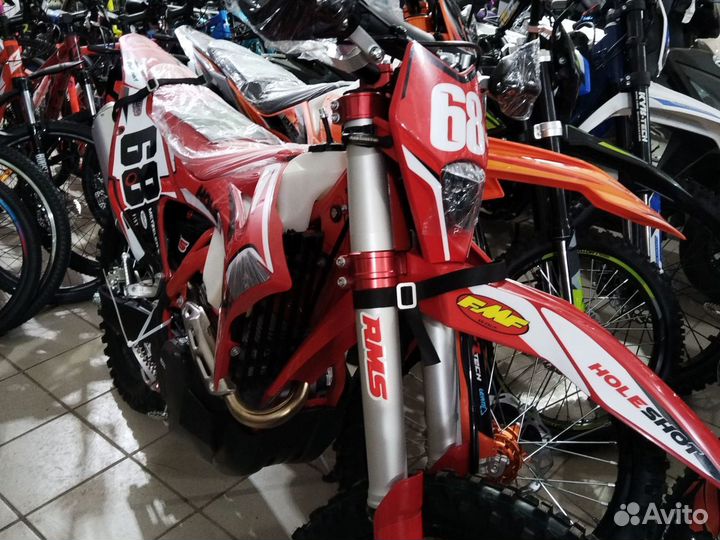 Мотоцикл Regulmoto Holeshot Red Edition (4 valves)