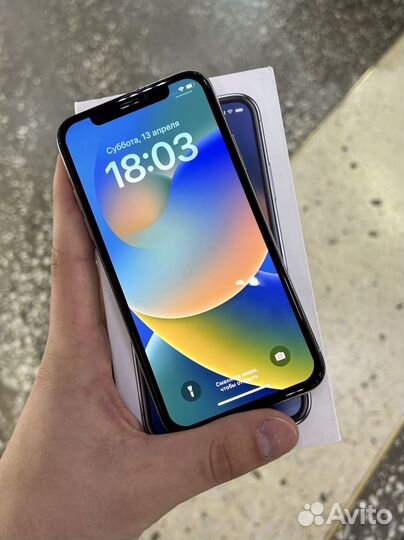 iPhone X, 64 ГБ