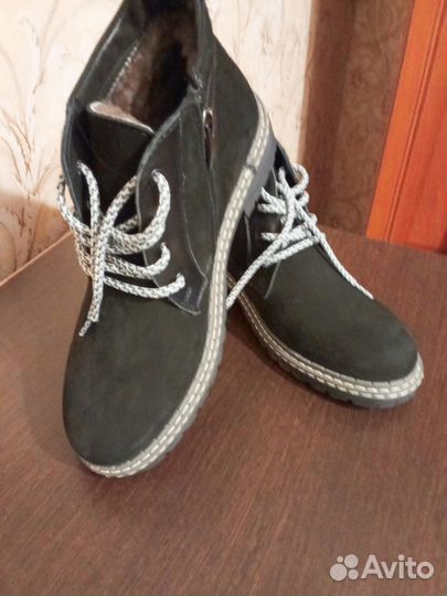Ботинки женские зимние 39 размера натур.замша