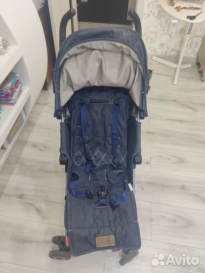 Прогулочная коляска трость