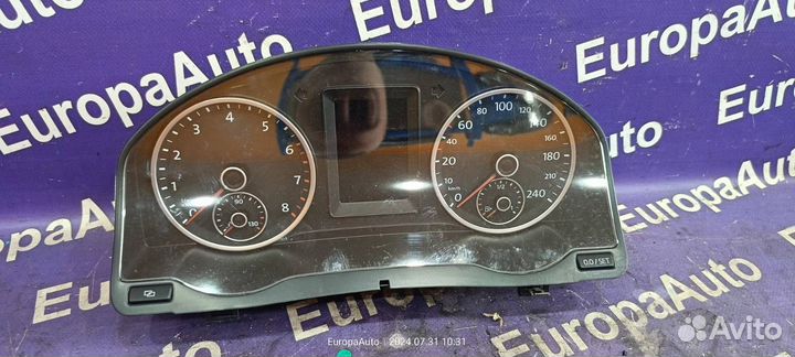 Панель приборов Volkswagen Tiguan NF cczd 2012