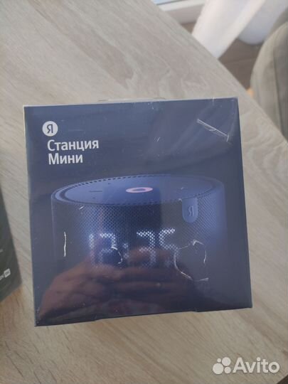 Яндекс станция мини с часами черная синяя