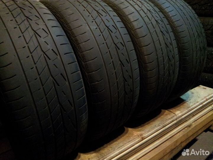 Goodyear Excellence 255/45 R20