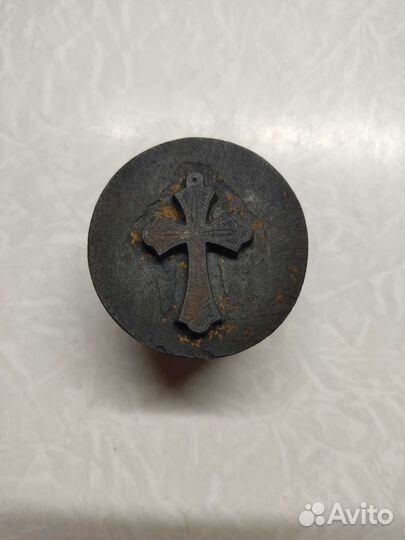 Форма для литья крест