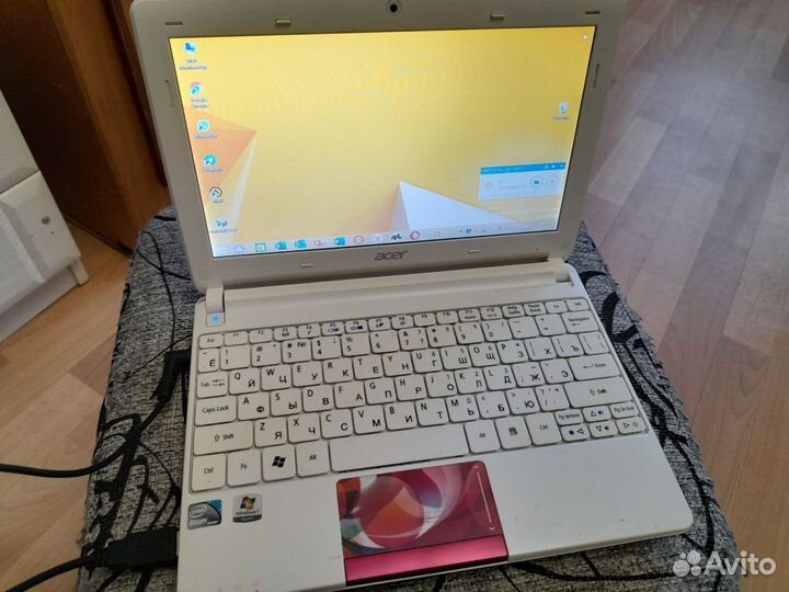 Продам рабочий нетбук Aser Aspire one