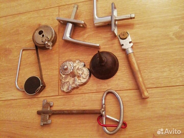Ручки мебельные и дверные
